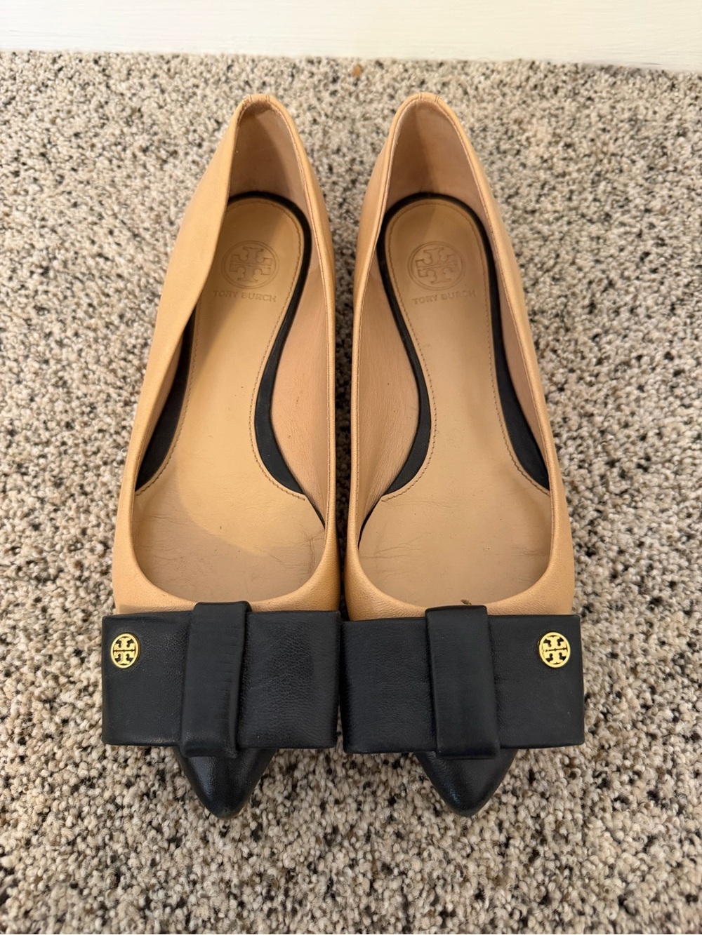 Tory Burch Two-Tone Tan and Black Pointed Toe Bow Flats
